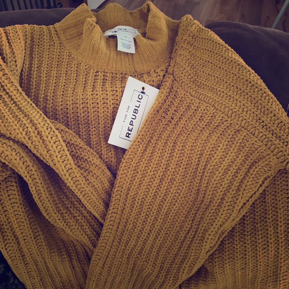 Womens Sweater - For the Republic